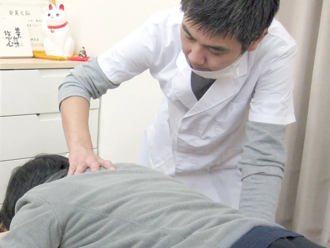 頭蓋底解放の応用である頭痛整体